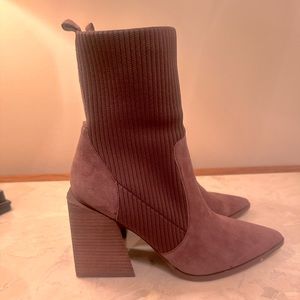 STEVE MADDEN GANINA SOCK BOOTIE